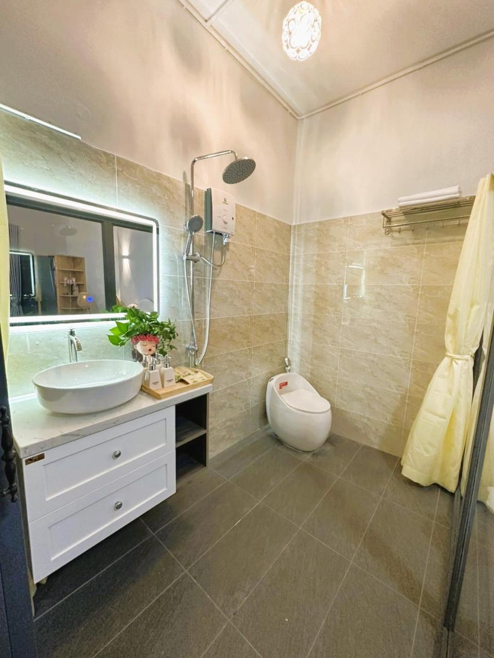 6Even Hotel - Have A Staycation In The Cafe Apartments Building Ho Chi Minh City Exterior photo